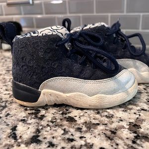 Nike Air Jordan Retro 12 International Flight toddler Boys Size 6  Sneakers